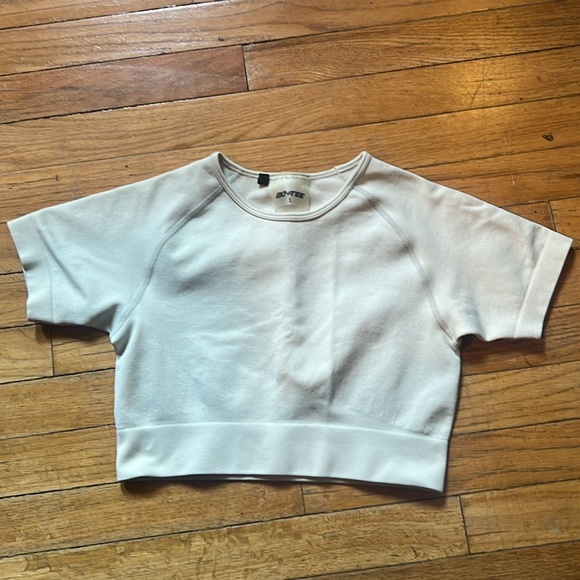 Bo and Tee matching cropped tee and shorts set - Picture 2 of 5